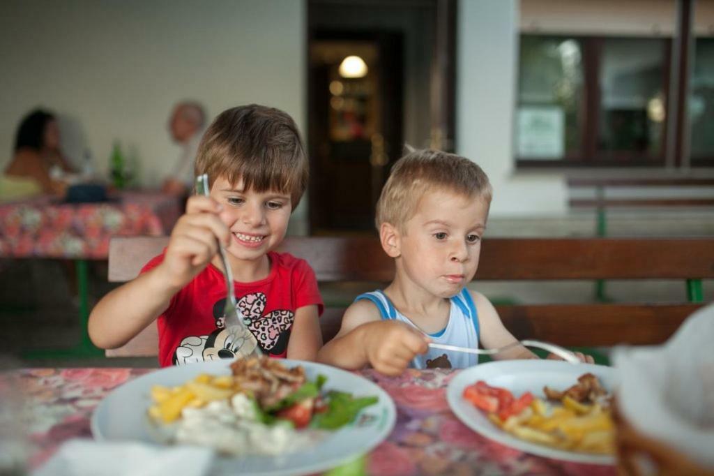 Janezinovi House Pension Ratecevo Brdo Buitenkant foto